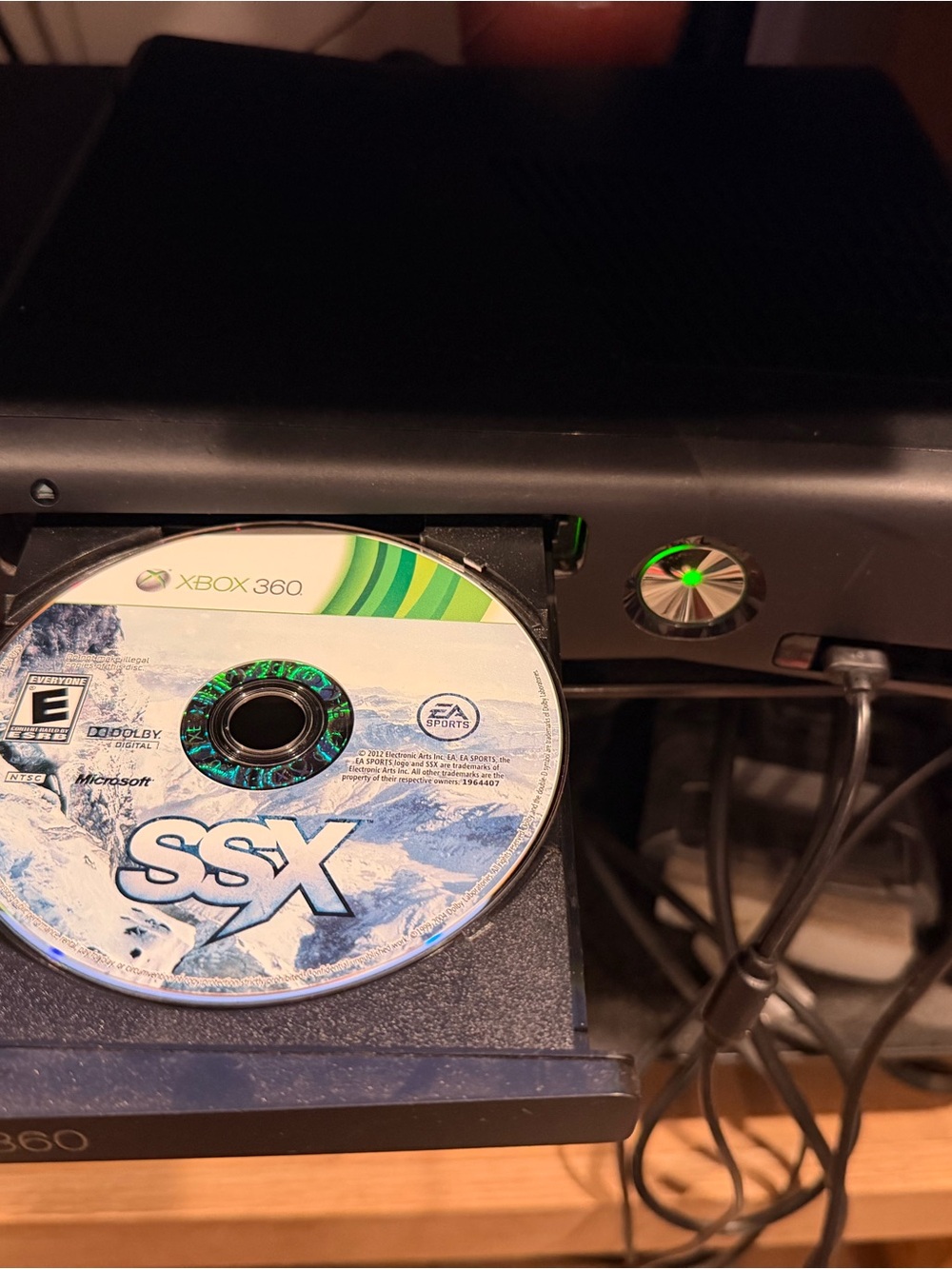 Microsoft Xbox 360 Console without wiring